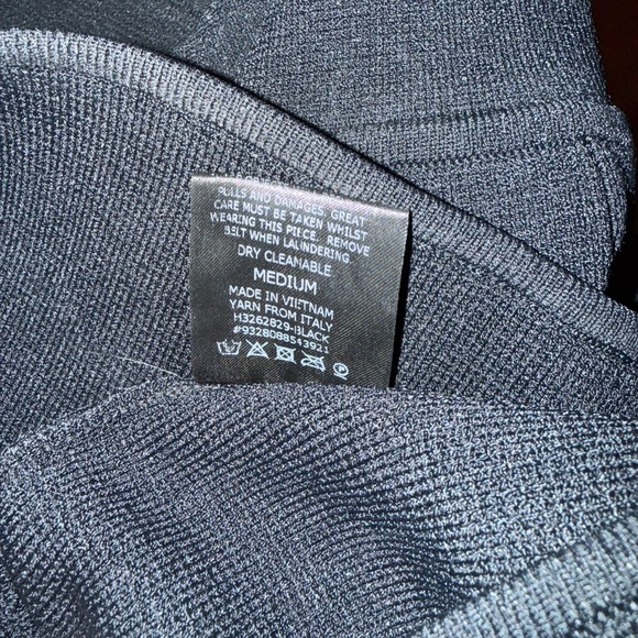 Women’s Navy Blue Short Sz. M - Picture 4 of 4